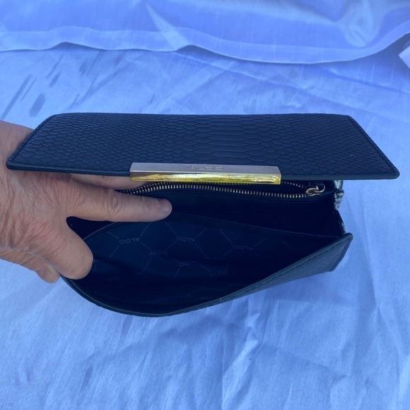 Aldo Clench  Purse Black Snakeskin - Picture 12 of 15